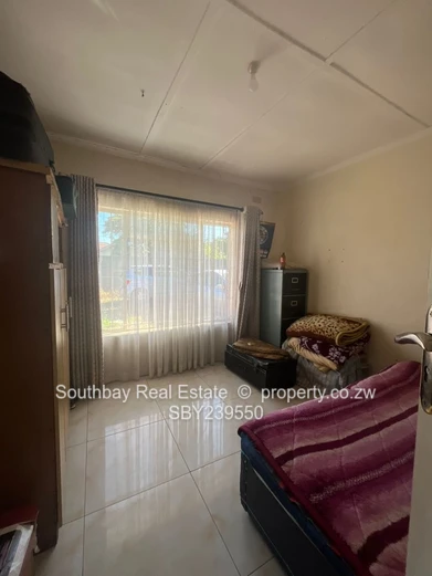 House to let (Sole Mandate)