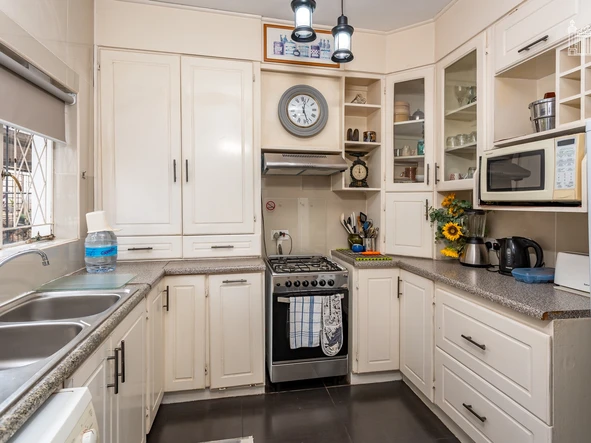 2 Bedroom Garden Flat