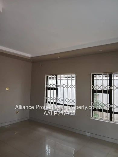 Grand 6-Bedroom Executive Residence Belvedere West