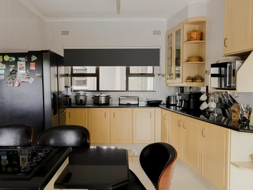 6 Bedroom House