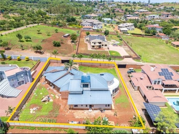 6 Bedroom House