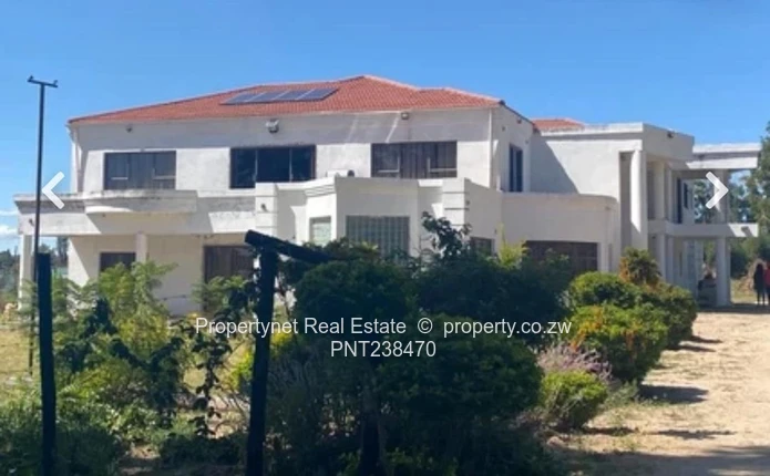 Country Estate with great commercial potential