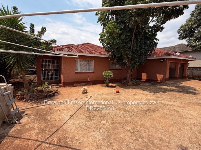 WestgateArea D 4-Bed Home: Gated, Borehole $220k
