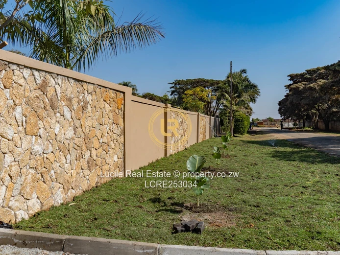 Contemporary Executive Residence in Westgate Goodhope