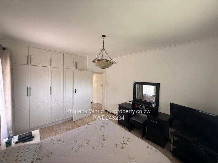 Office To Let In Braeside