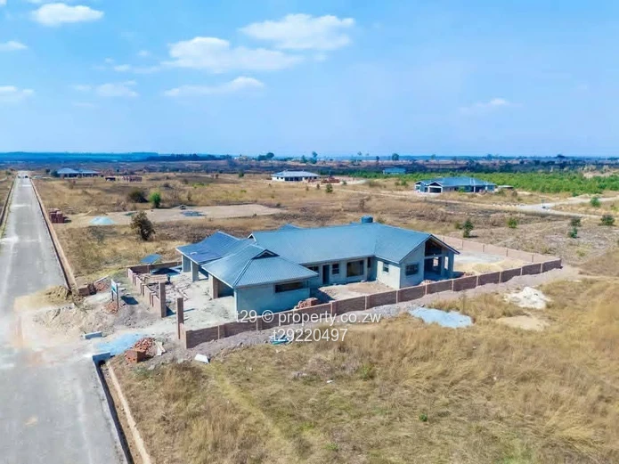 Nyabira low density Paarl luna estate stands for sale (Sole Mandate)