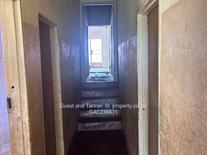 Ruvimbo Township Property for Sale on 600sqm with Excellent Renovation and Development Potential