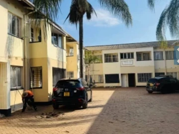 Charming 3-Bedroom Apartment with Borehole in Avondale, Harare