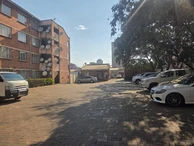 Flat & Apartment