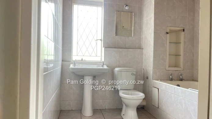 Flat For Rent In Avondale
