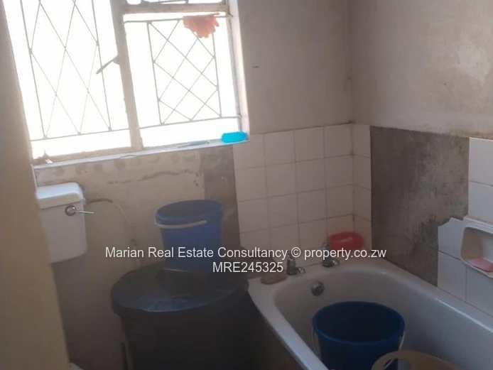 3 Bedroom House, Mahatshula For Sale