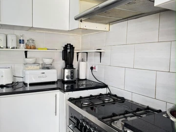 3 Bedroom Garden Flat