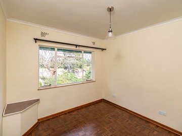 2 Bedroom Garden Flat