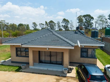 6 Bedroom House