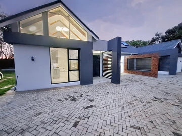 3 Bedroom Garden Flat