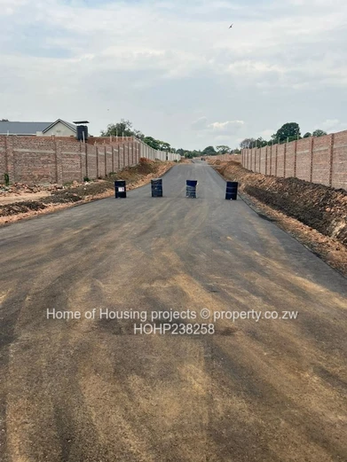 2000m² The Grange Stand — Tarred Road & Main Road Frontage
