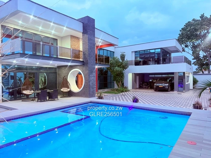 Modern 6-Bed, 5-Bath Mount Pleasant Heights Home - Pool & Borehole