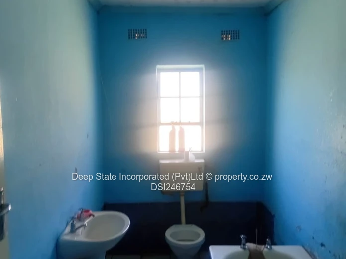 Chitungwiza Unit B House For Sale