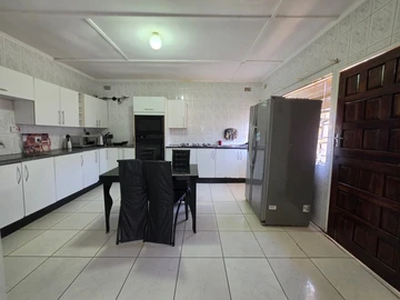 7 Bedroom House