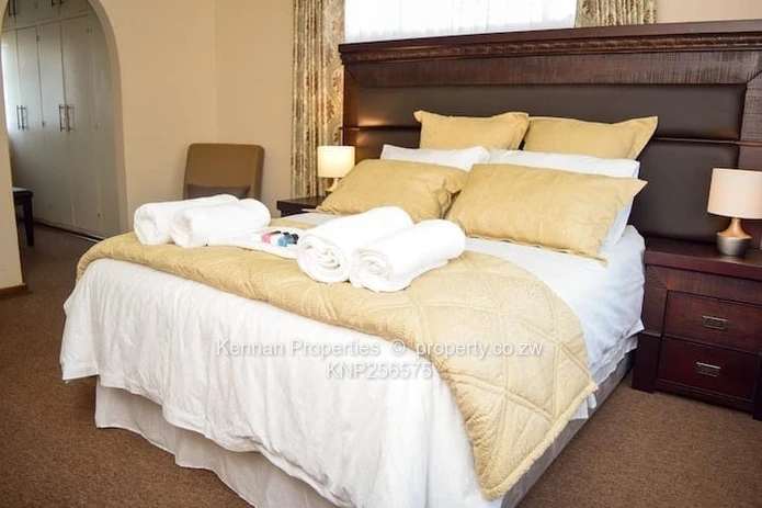 Attractive Furnished 4-Bedroom Family Home in Greystone Park (Sole Mandate)