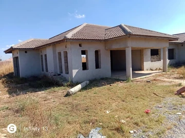 6 Bedroom House