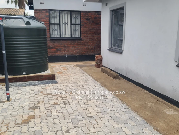 Recently Renovated 4 Bed In  Highfeild