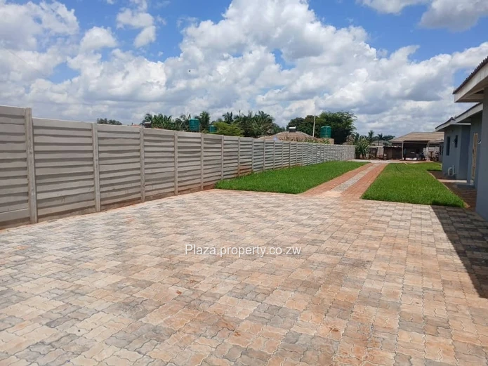 Mt Pleasant Heights Newly Built Home with Guest Cottage 