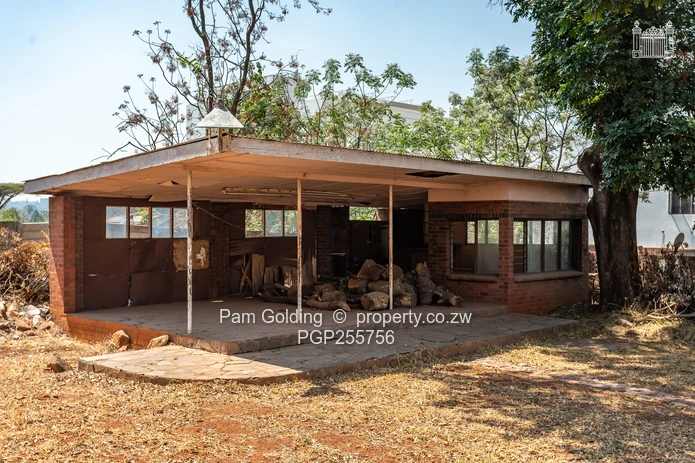 Prime Location Cnr Glenara/Ed Mnangagwa
