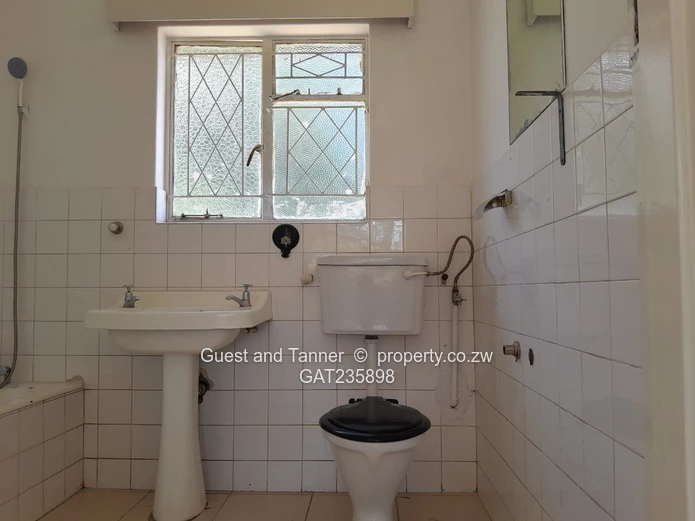 3 Bedroom House for Rent in Hatfield - Rates included