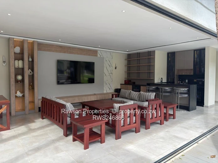 Prestigious Glen Lorne Contemporary Residence