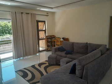 3 Bedroom Flat & Apartment