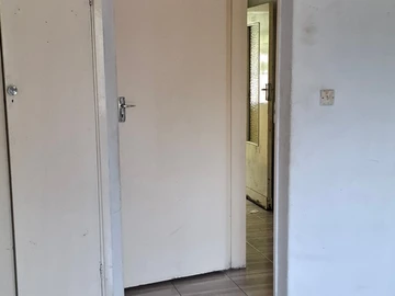 Flat & Apartment