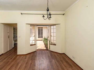 3 Bedroom Garden Flat
