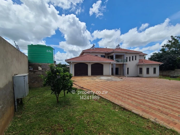 Borrowdale Pomona 7 beds fully furnished house to rent.