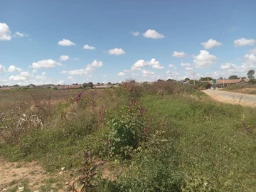 Commercial & Industrial Land