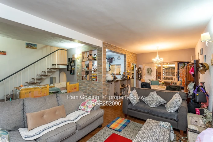 Charming 3 Bedroom Cottage/Garden Flat for Sale (Sole Mandate)