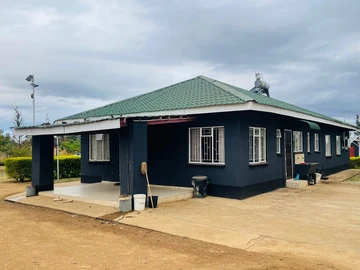 6 Bedroom House