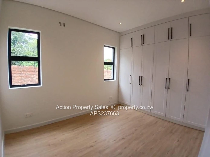 Lovely 3 Bed Family Cluster! 