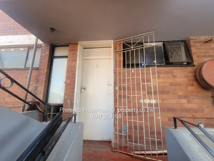 Spacious 1-Bed (100m²) Flat in Harare CBD - Municipal Water & Good ZESA (Sole Mandate)