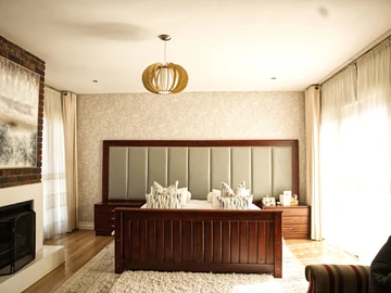 5 Bedroom House