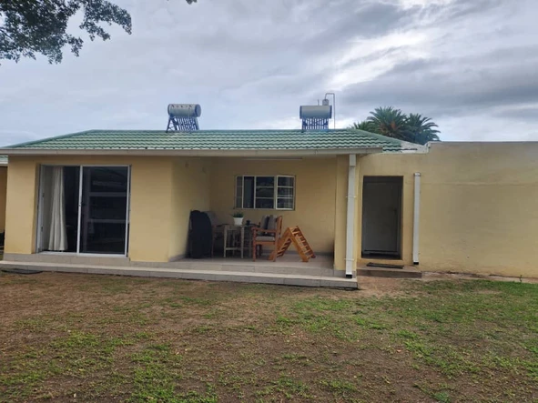 6 Bedroom House