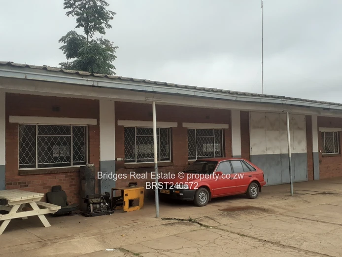 An industrial jewel for the enterprising businessperson !