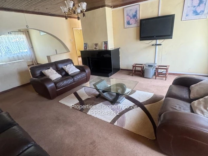 Golden Oldie Modern 5-Bedroom Home – Marlborough
