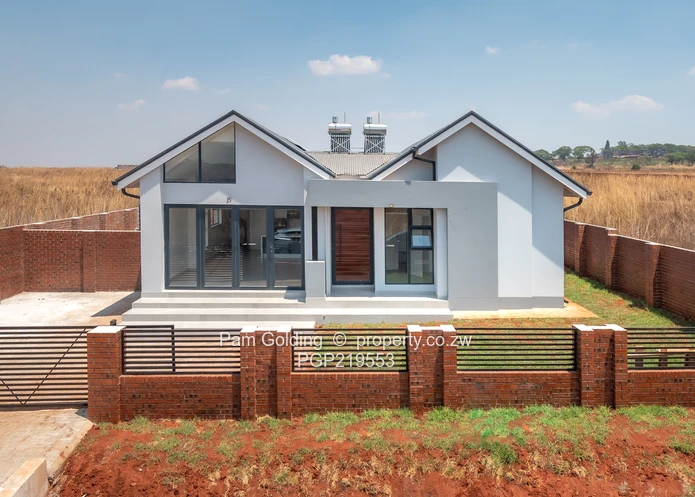 Modern, Luxury 4 Bedroomed Home in the New Up and Coming Area of Pomona  (Sole Mandate)