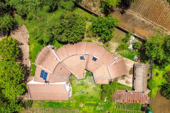 Neat and Spacious Family Home!!