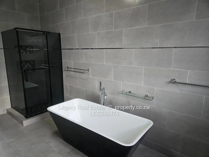 Exquisite Newly Built Home With Borehole And Solar Geyser,Turn-Key Luxury Home In Mt Pleasant Height