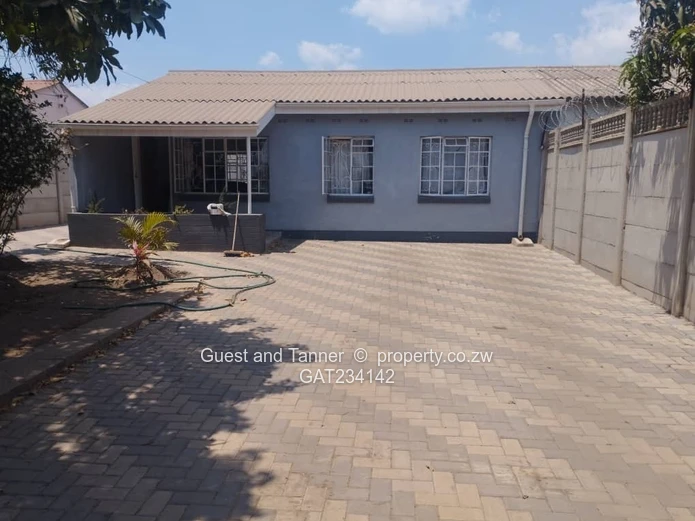 A 3 bedroomed  house for sale in Arcadia
