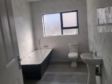 3 Bedroom Garden Flat