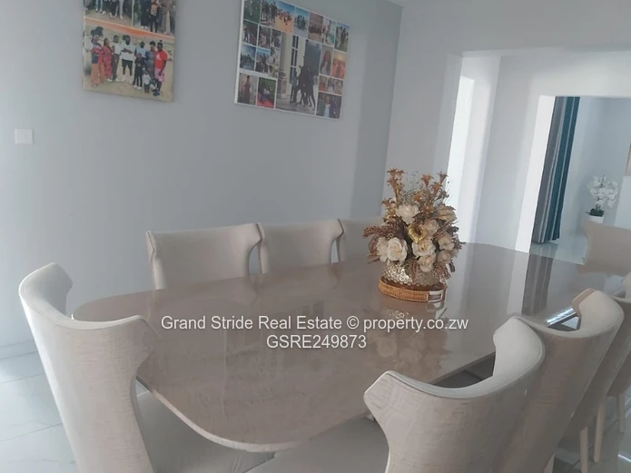 House TO LET