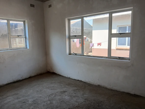 16 Bedroom Garden Flat